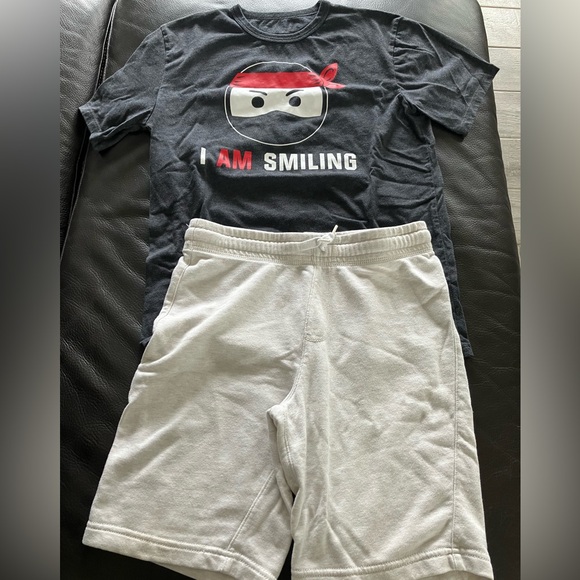 Boy’s T-Shirt and Shorts Bundle Size 14/16 - Picture 4 of 6